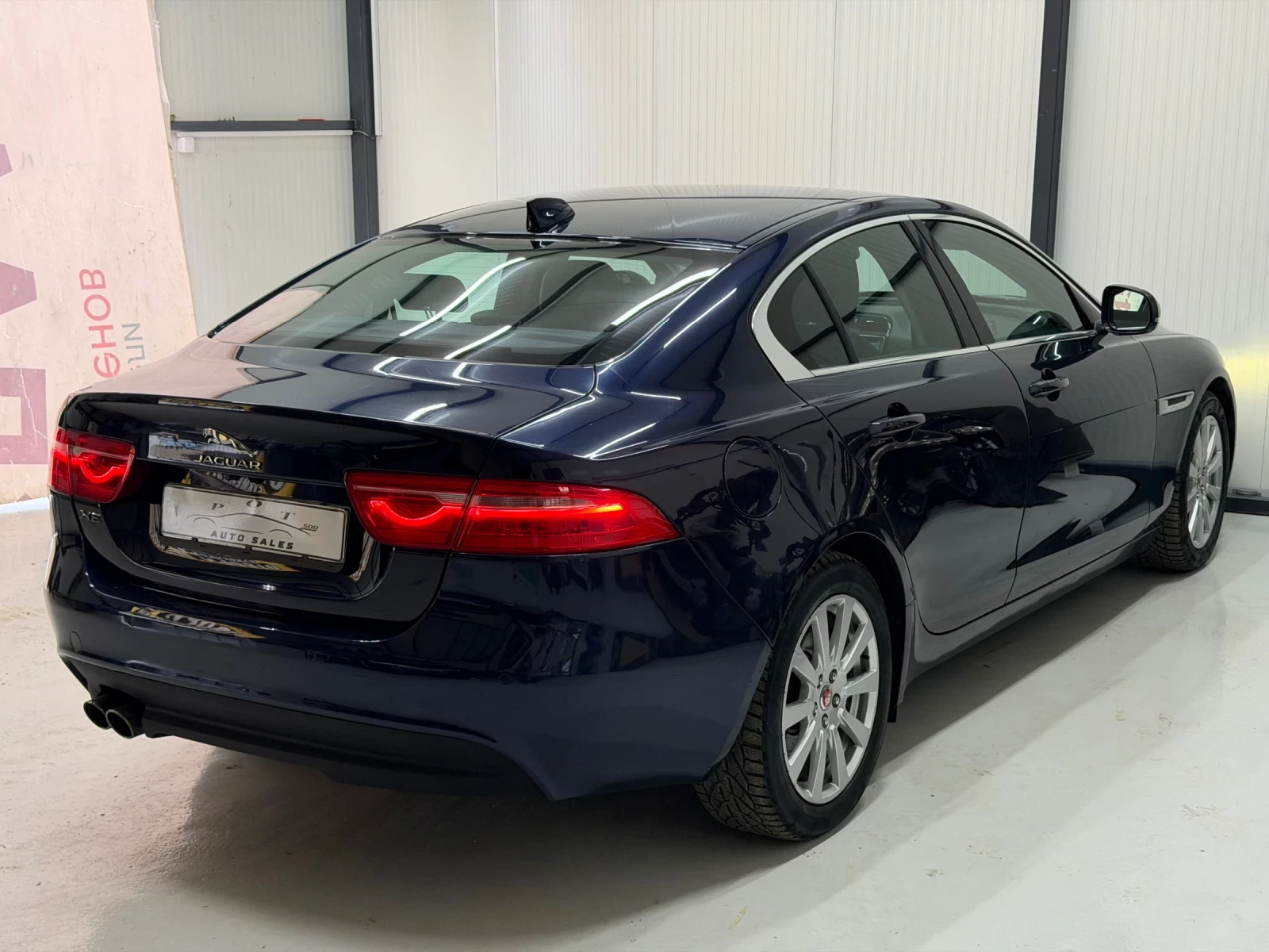 Jaguar XE, снимка 6 - Автомобили и джипове - 56677253