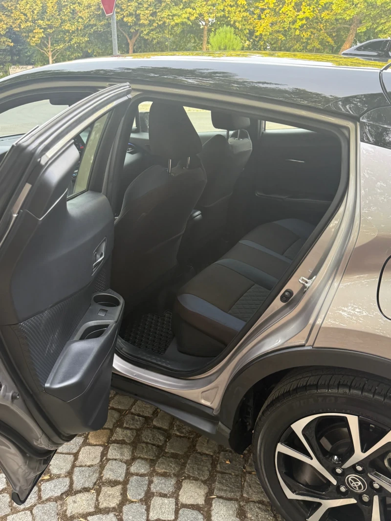 Toyota C-HR, снимка 8 - Автомобили и джипове - 51501291