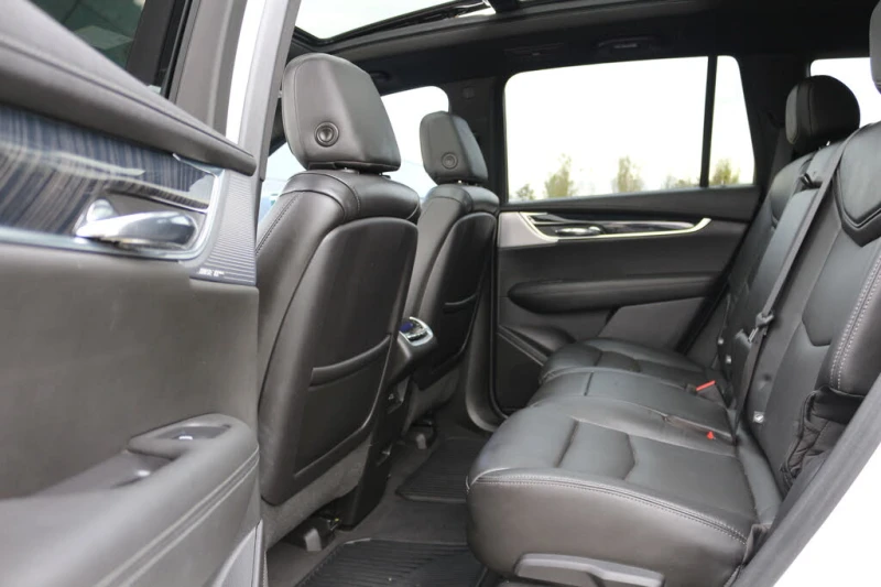 Cadillac XT6 Premium Luxury V6 4x4 * АвтоКредит* (ЦЕНА ДО БГ), снимка 16 - Автомобили и джипове - 52535618