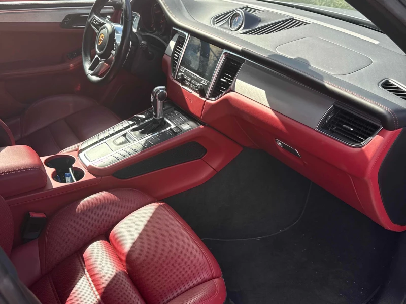 Porsche Macan GTS * * CARFAX * * АВТО КРЕДИТ * * , снимка 12 - Автомобили и джипове - 52573381