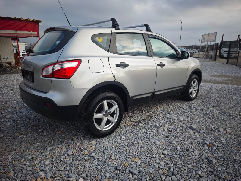 Nissan Qashqai 1.6i 16v , снимка 4 - Автомобили и джипове - 52804610