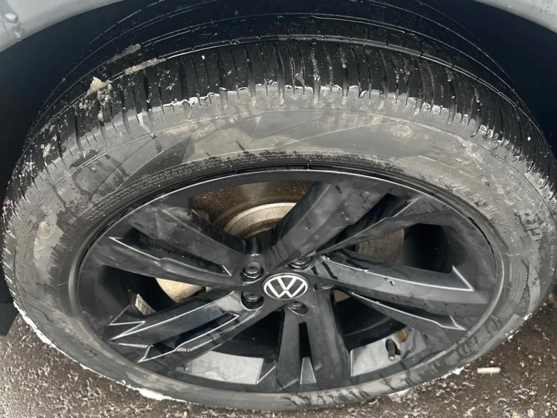 VW Tiguan * Comfortline R Line Black Edition * CARFAX * БЕЗ , снимка 7 - Автомобили и джипове - 52904852