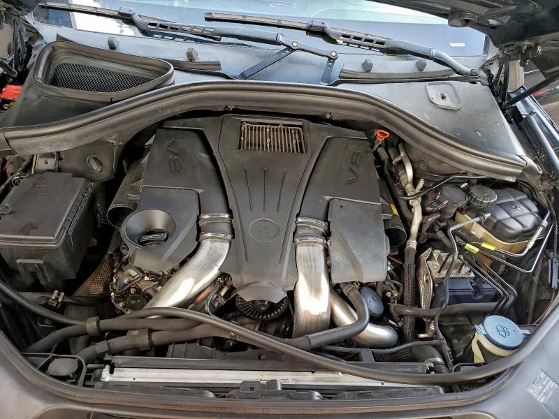 Mercedes-Benz GL 550 4.6L 8 All wheel drive, снимка 4 - Автомобили и джипове - 52887332