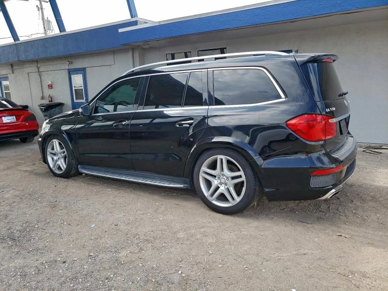 Mercedes-Benz GL 550 4.6L 8 All wheel drive, снимка 2 - Автомобили и джипове - 52887332