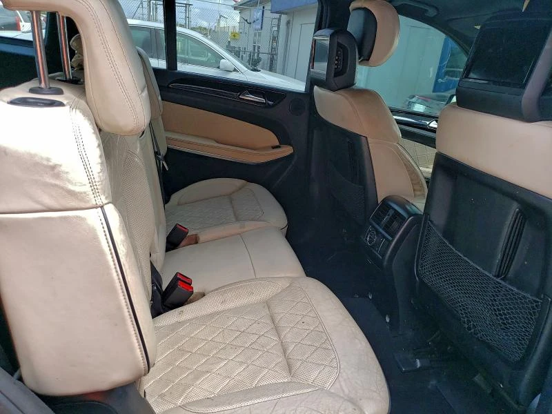 Mercedes-Benz GL 550 4.6L 8 All wheel drive, снимка 3 - Автомобили и джипове - 52887332