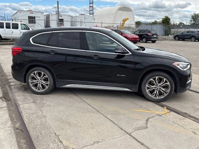 BMW X1 * xDrive28i * КОМПЛЕКТ ГУМИ * 2 КЛЮЧА * ФИНАНСИРАН, снимка 4 - Автомобили и джипове - 54983240