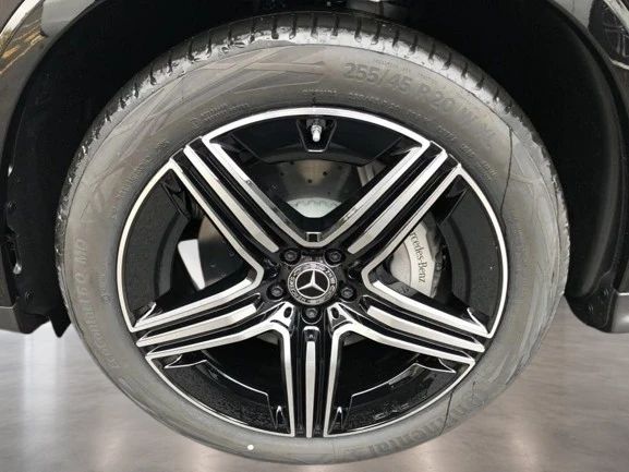 Mercedes-Benz GLC 220 d Coupe 4Matic = AMG Line = Advanced Plus Гаранция, снимка 3 - Автомобили и джипове - 55802904