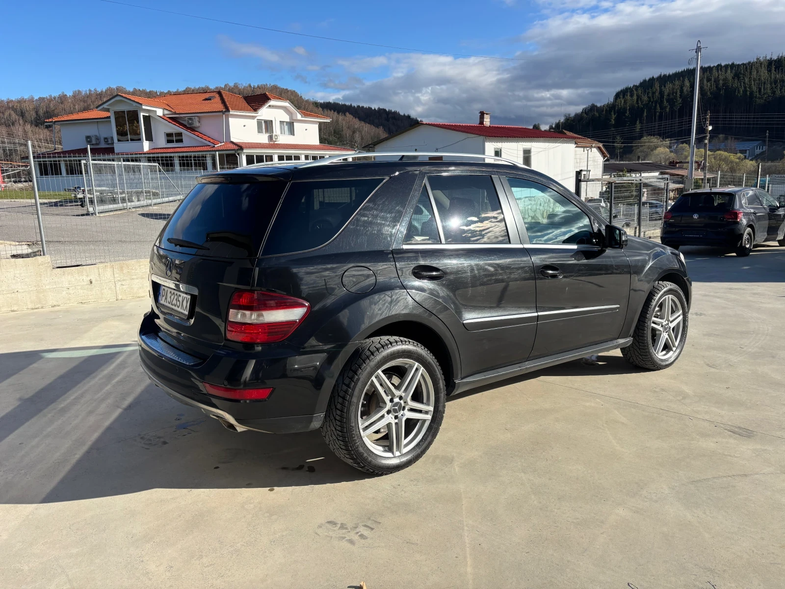 Mercedes-Benz ML 350  - изображение 3