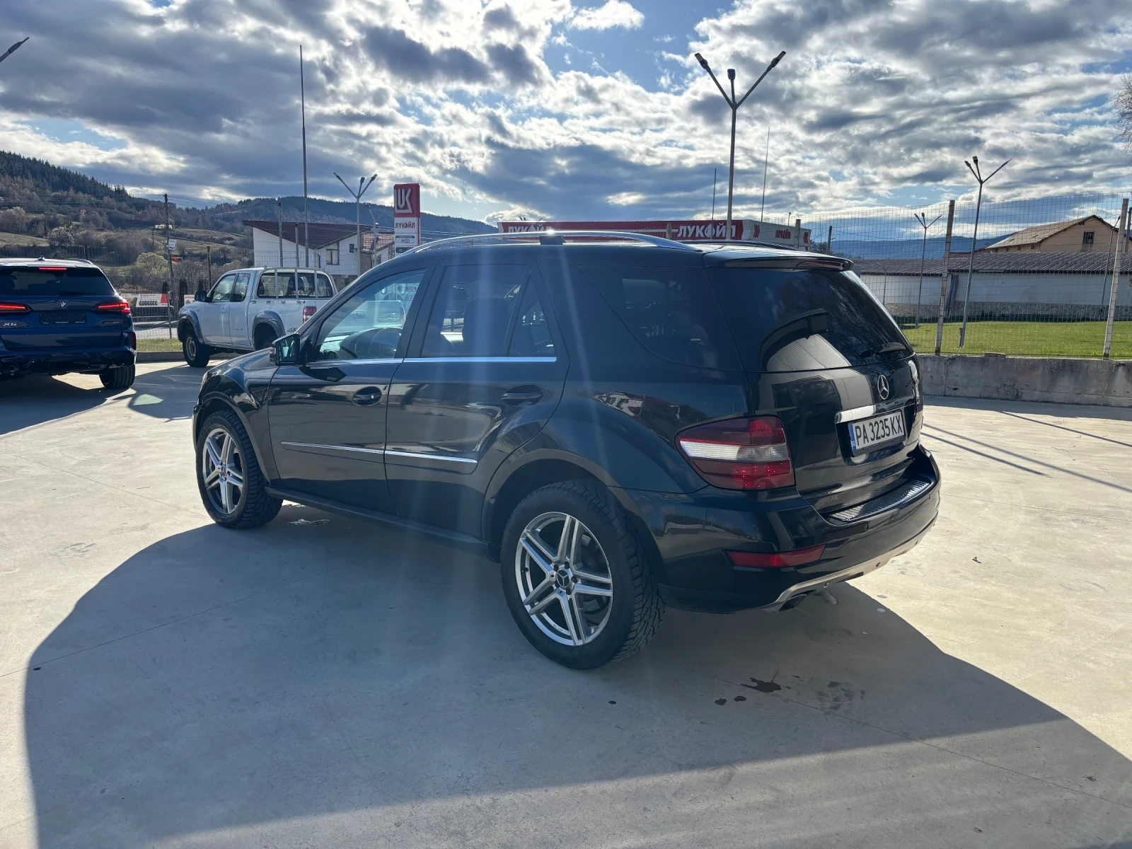Mercedes-Benz ML 350  - изображение 2