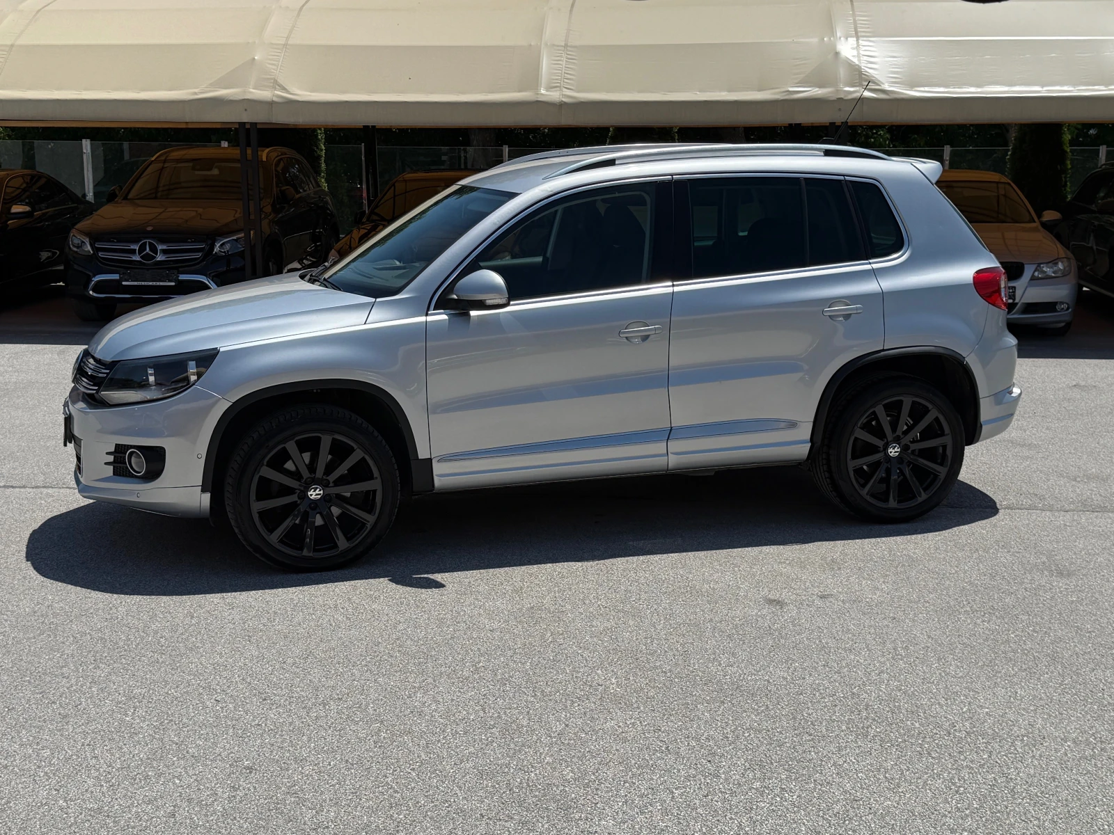 VW Tiguan R-LINE 2.0TDI 4-MOTION AVTOMAT FULL!ТОП СЪСТОЯНИЕ! - изображение 5