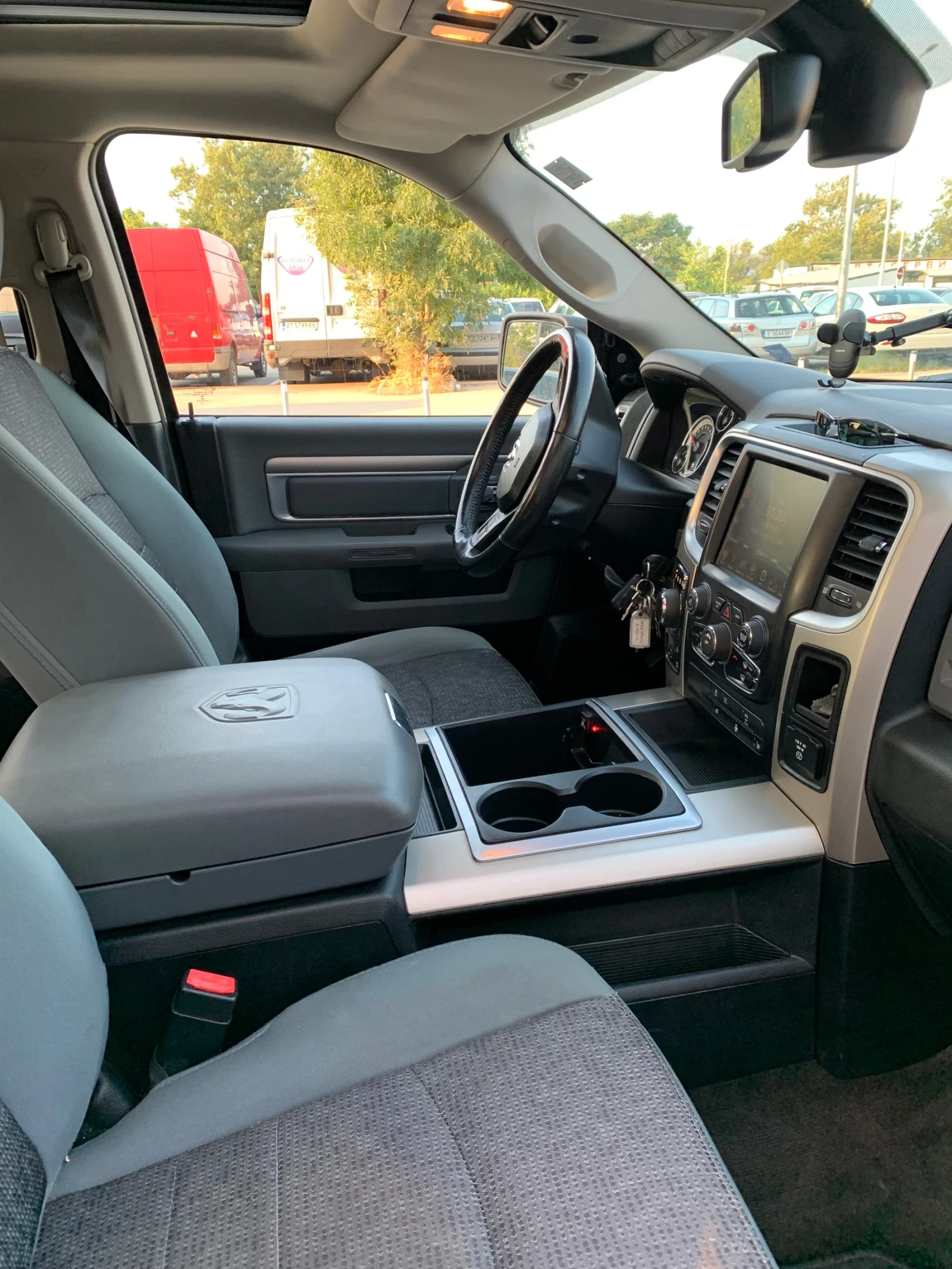 Dodge RAM 1500 3.6 - 8 степенен автоматик Бензин /Газ - изображение 9