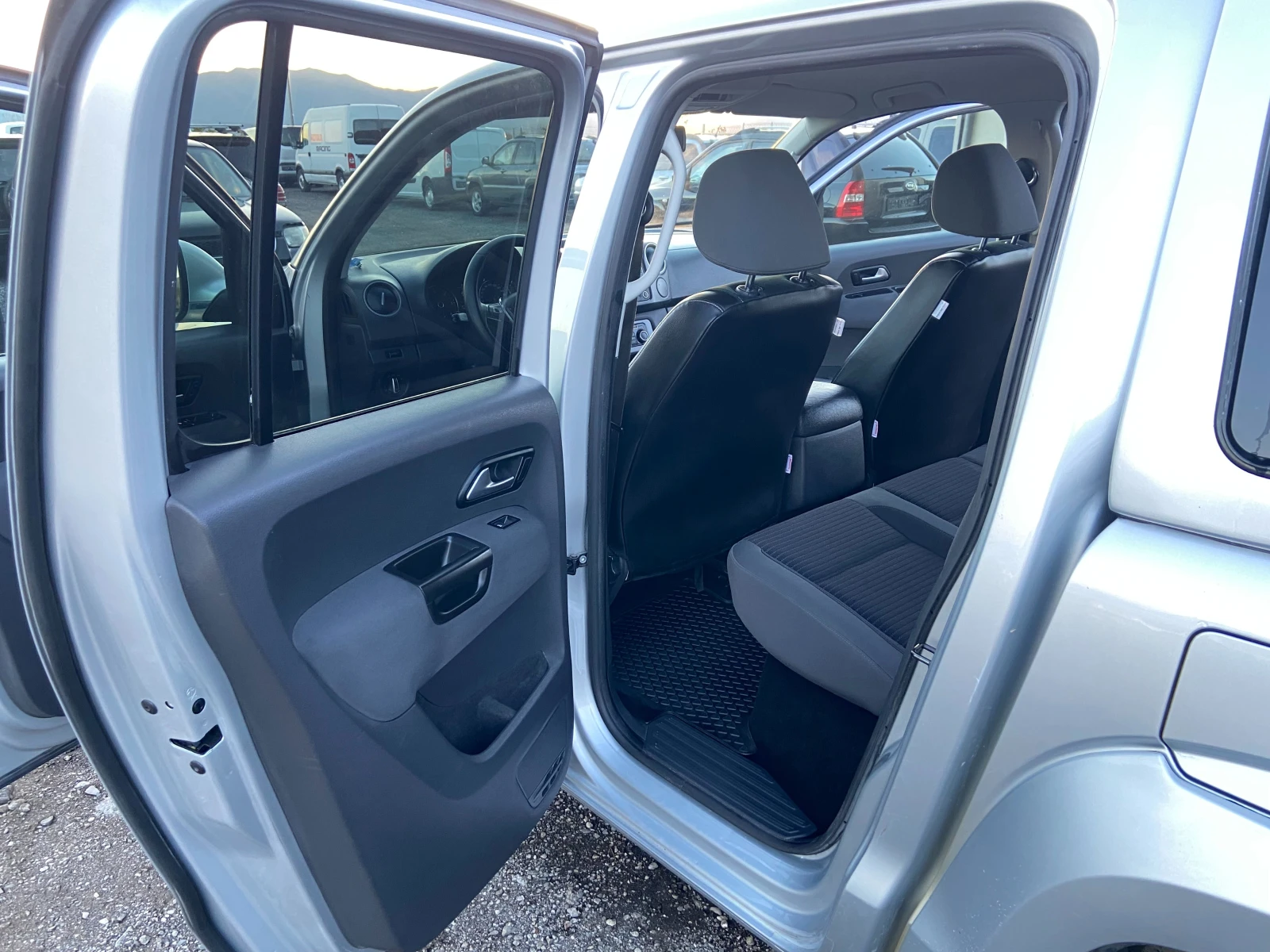 VW Amarok 2.0 4x4 УНИКАТ  | Mobile.bg — изображение 11