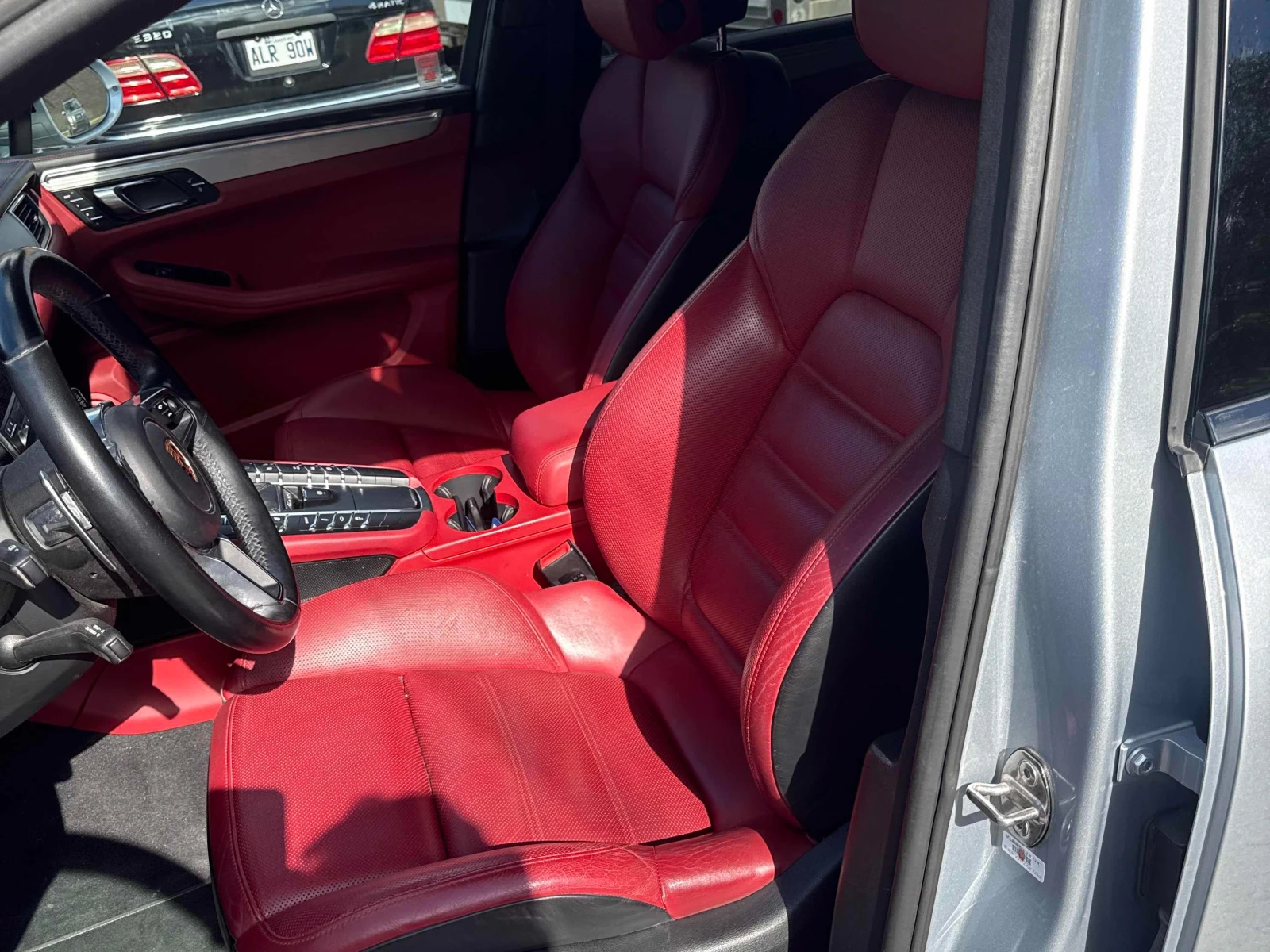 Porsche Macan GTS * * CARFAX * * АВТО КРЕДИТ * *  - изображение 6