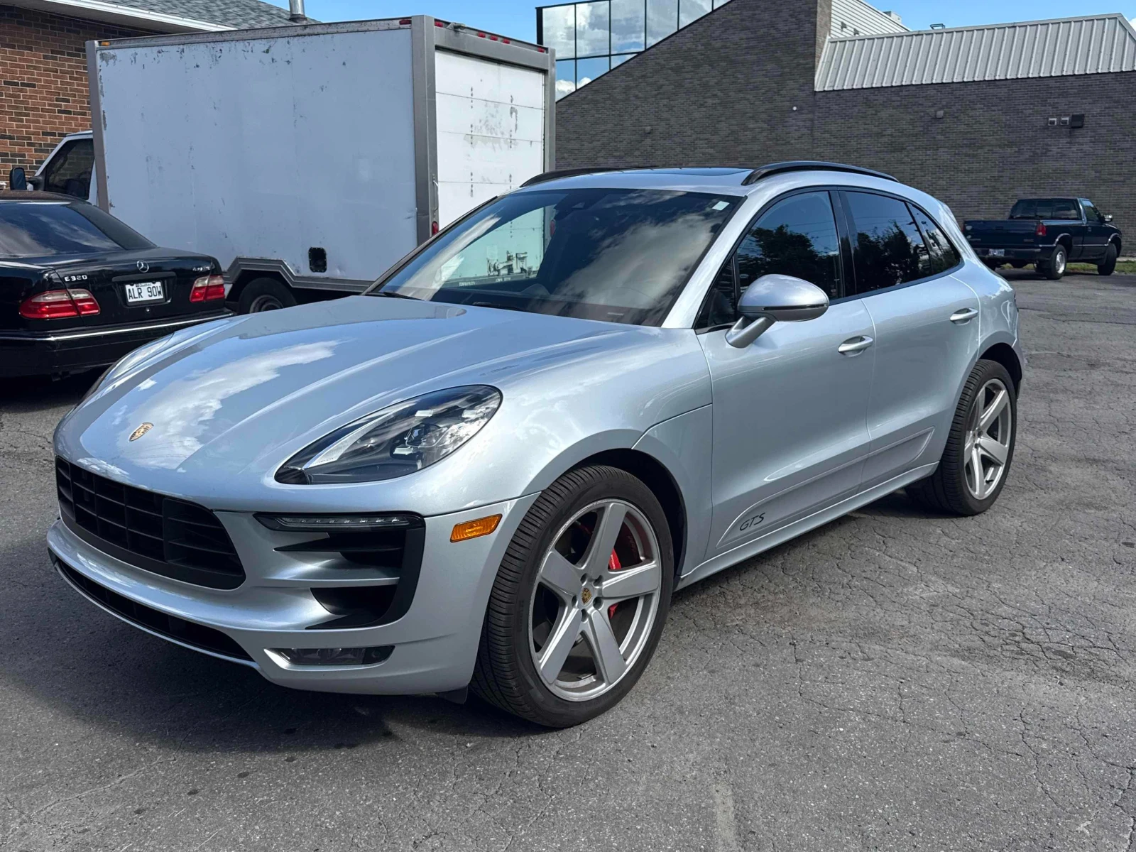 Porsche Macan GTS * * CARFAX * * АВТО КРЕДИТ * *  - изображение 2