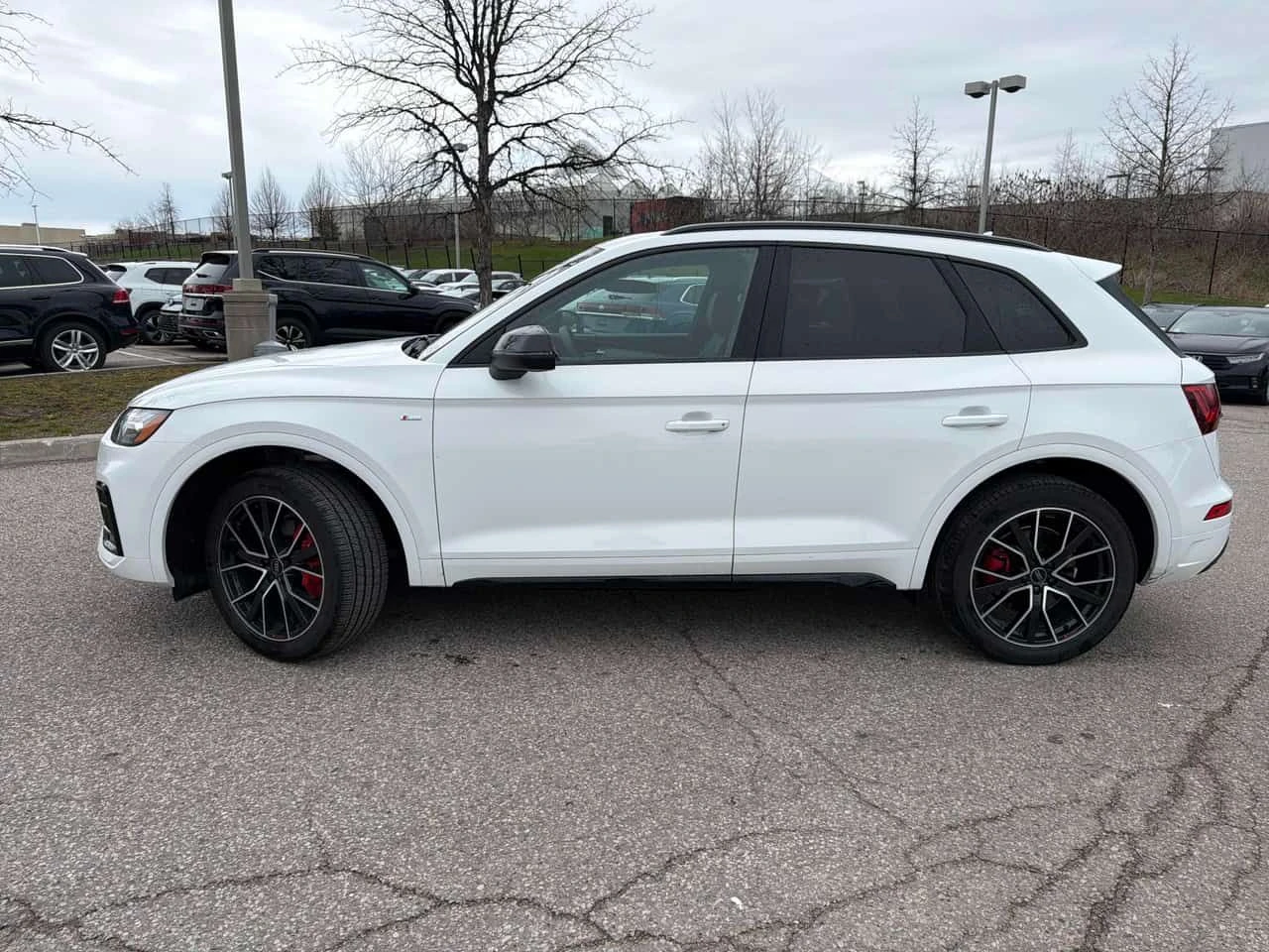 Audi Q5 Technik  CARFAX, снимка 2 - Автомобили и джипове - 54369738