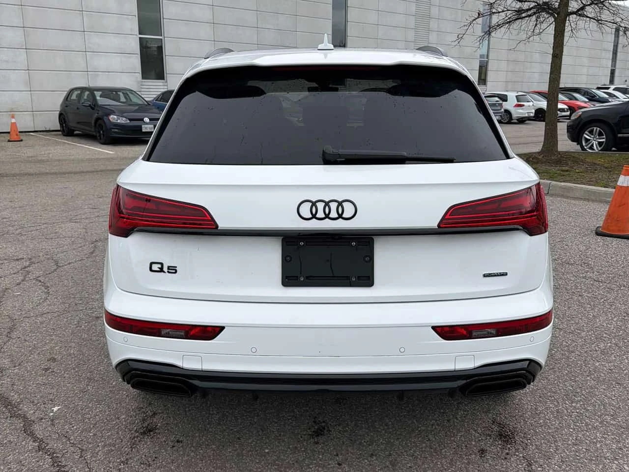 Audi Q5 Technik  CARFAX, снимка 4 - Автомобили и джипове - 54369738