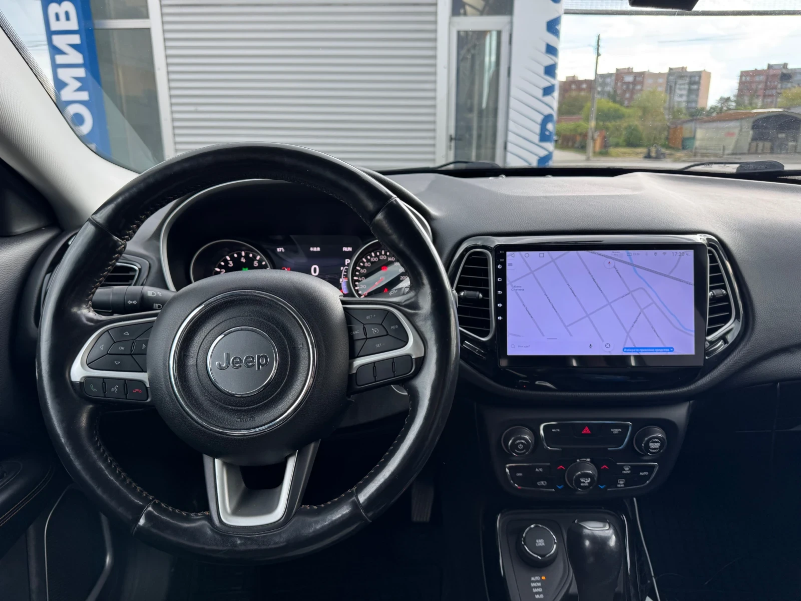 Jeep Compass 2.4 Limited 4x4, снимка 8 - Автомобили и джипове - 54391595