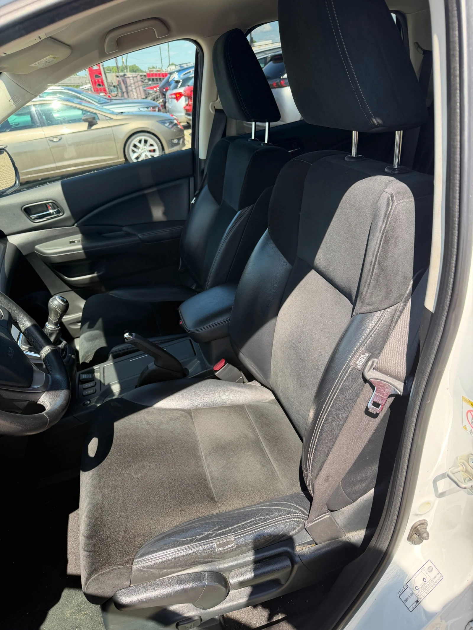 Honda Cr-v 2.2DTEC 4WD NAVI/KOJA/KAMERA EURO 5, снимка 12 - Автомобили и джипове - 54928696