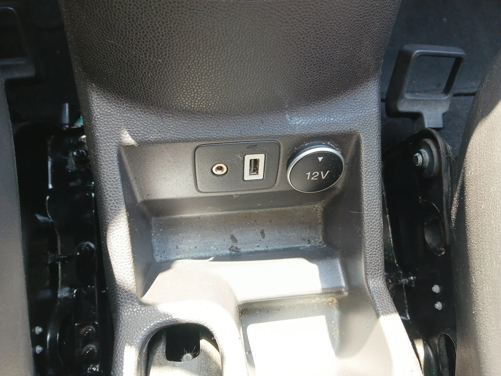 Ford EcoSport 1.5 цди 95 кс, снимка 15 - Автомобили и джипове - 55588737