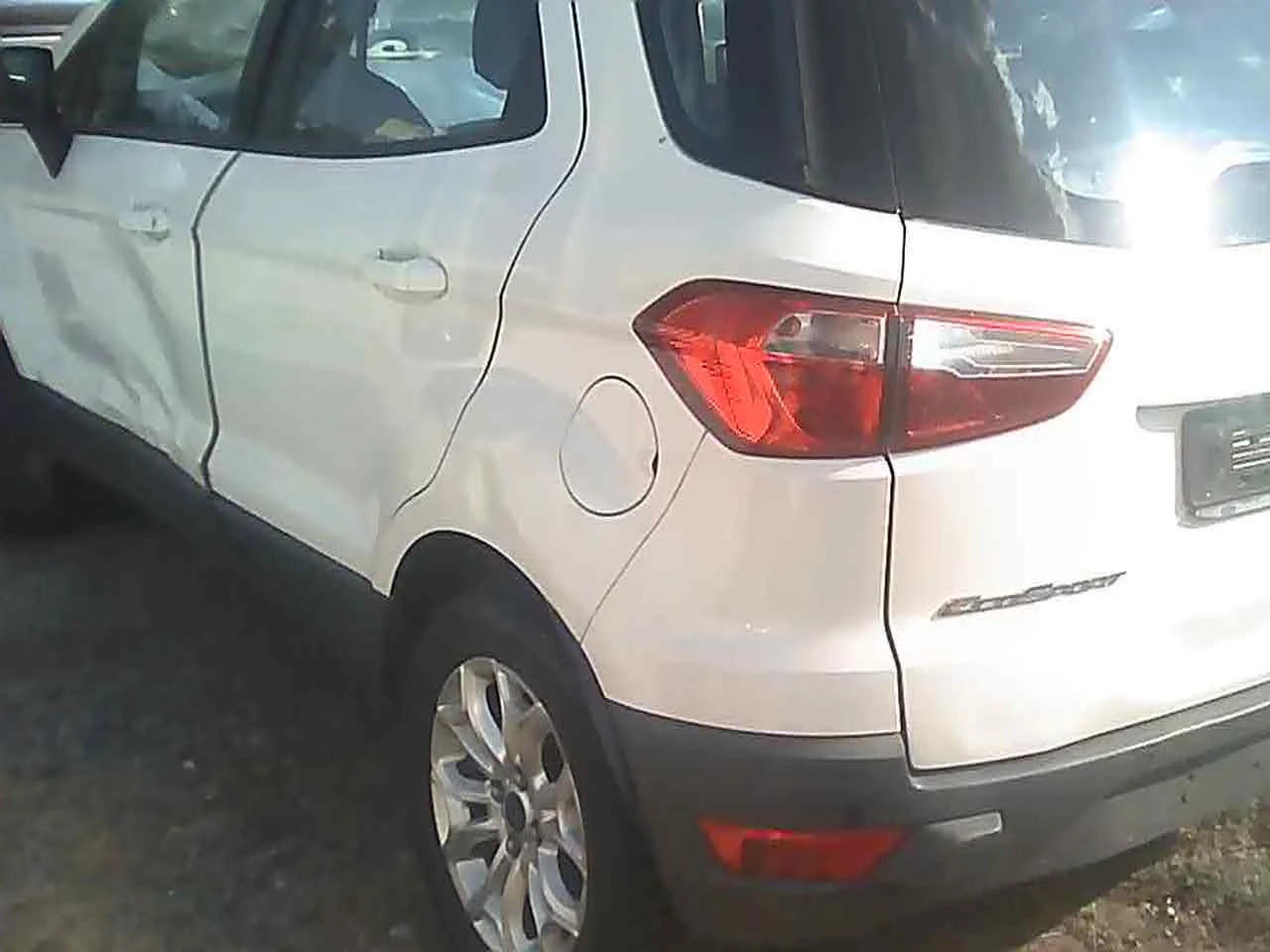 Ford EcoSport 1.5 цди 95 кс, снимка 3 - Автомобили и джипове - 55588737