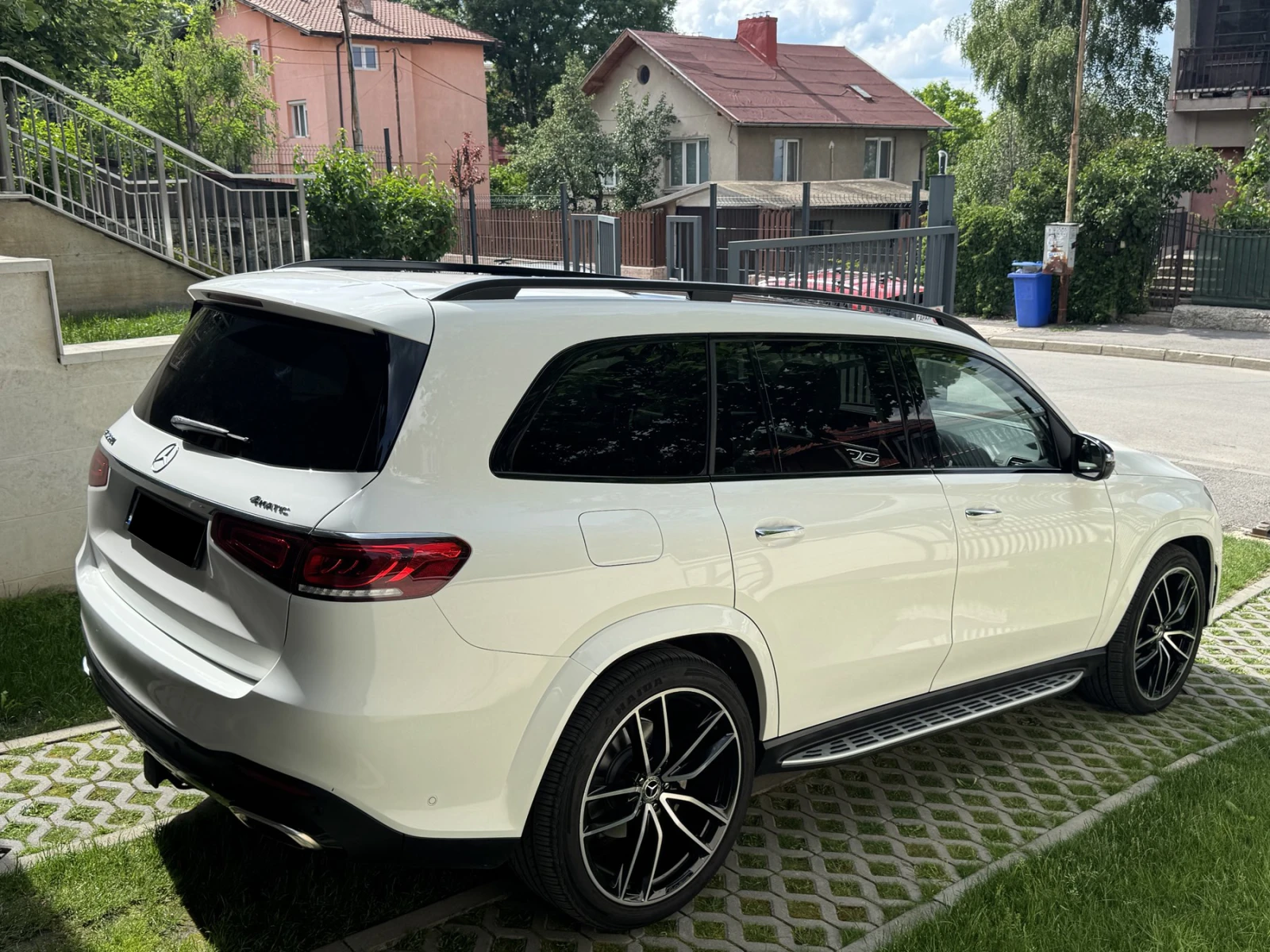 Mercedes-Benz GLS580 AMG Line, снимка 2 - Автомобили и джипове - 55679444