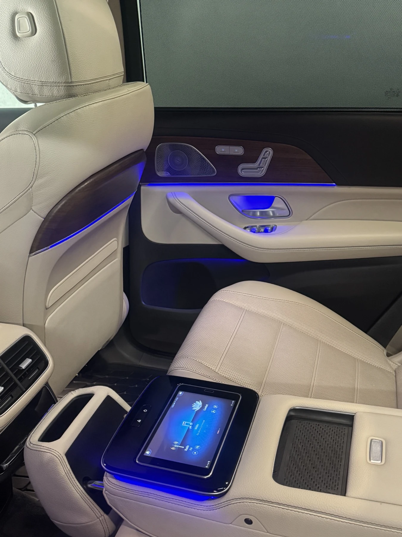 Mercedes-Benz GLS580 AMG Line, снимка 15 - Автомобили и джипове - 55679444