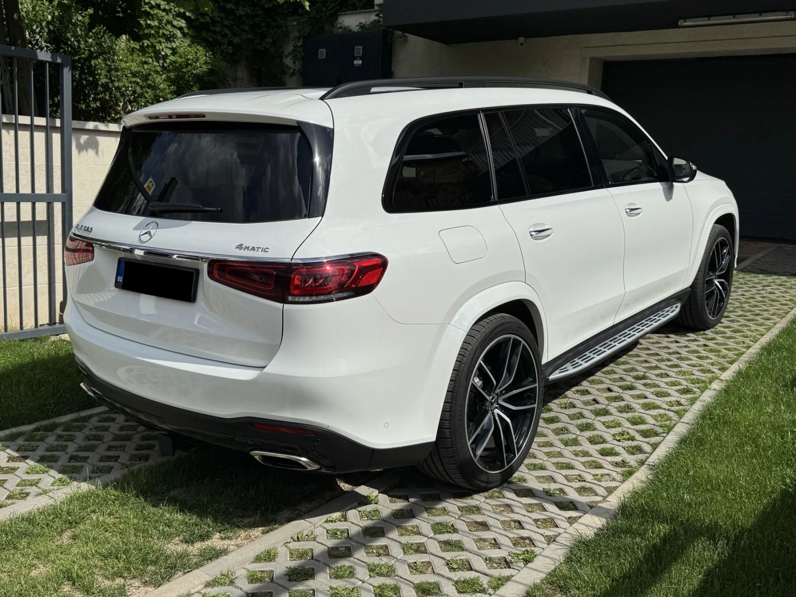 Mercedes-Benz GLS580 AMG Line, снимка 4 - Автомобили и джипове - 55679444
