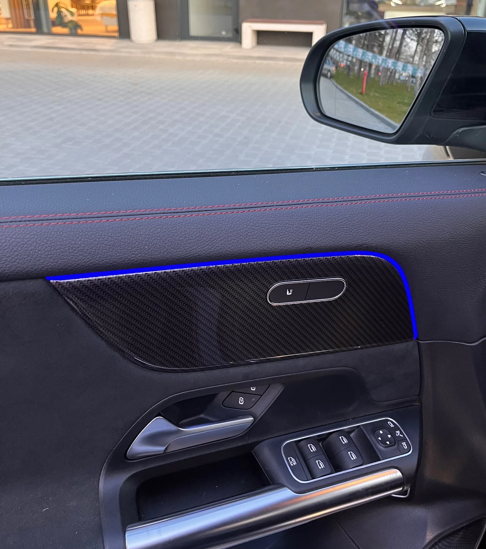 Mercedes-Benz GLA AMG LINE 220 190кс4MATIC, снимка 9 - Автомобили и джипове - 55897862