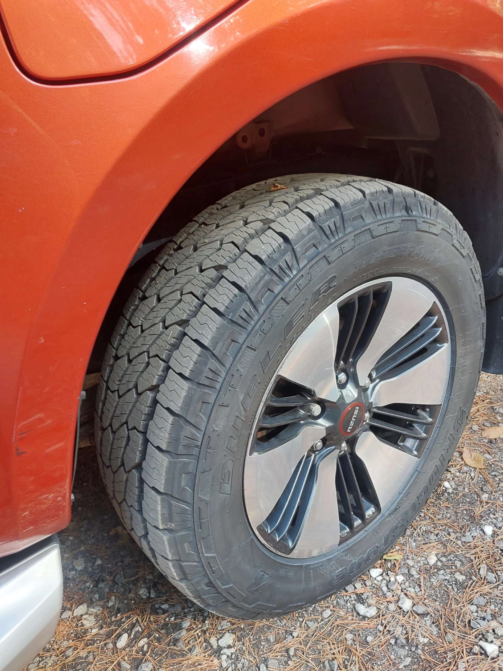 Isuzu D-max, снимка 12 - Автомобили и джипове - 56260334