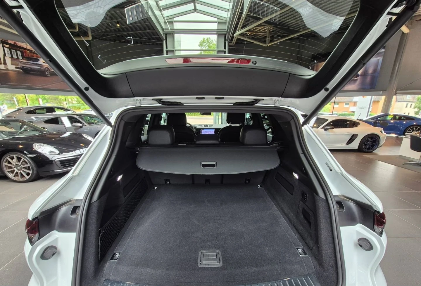 Porsche Cayenne E-HYBRID/4WD/PANO/LUFT/HUD/BOSE/360/SOFTCLOSE/ | Mobile.bg � ����������� 13