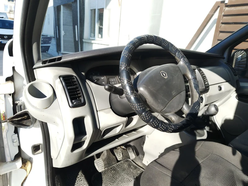 Renault Trafic 1.9 DCI, снимка 5 - Бусове и автобуси - 53541026