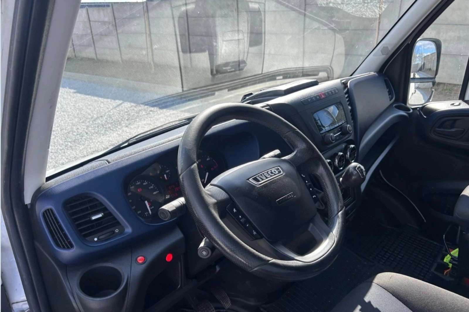 Iveco Daily LAMAR//TWINCAB//10ПАЛЕТА///УНИКАТ//ЛИЗИНГ, снимка 7 - Бусове и автобуси - 54835846