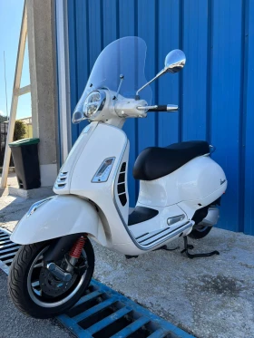 Обява за продажба на Vespa GTS 300i Abs Asr Led ~5 600 лв. - изображение 2