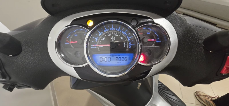 Piaggio Beverly, снимка 3 - Мотоциклети и мототехника - 51878938