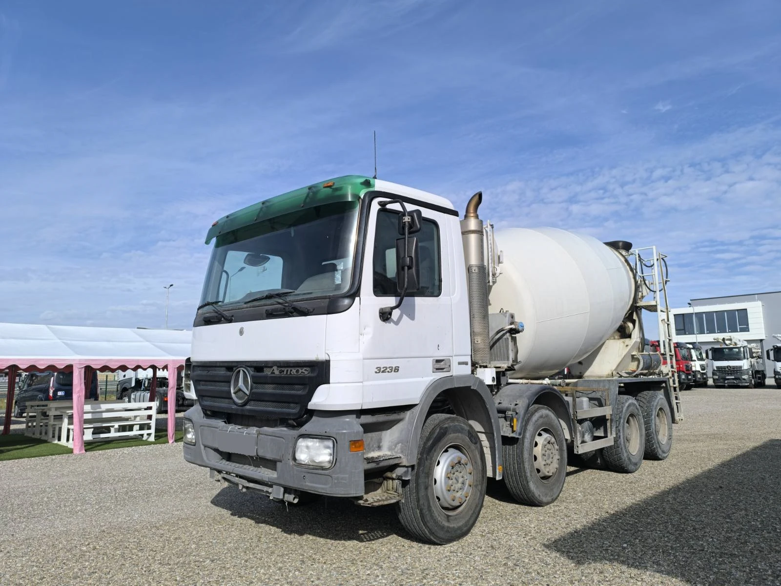 Бетон миксер Mercedes ACTROS 3236 INTERMIX 9M3, снимка 3 - Индустриална техника - 56083789