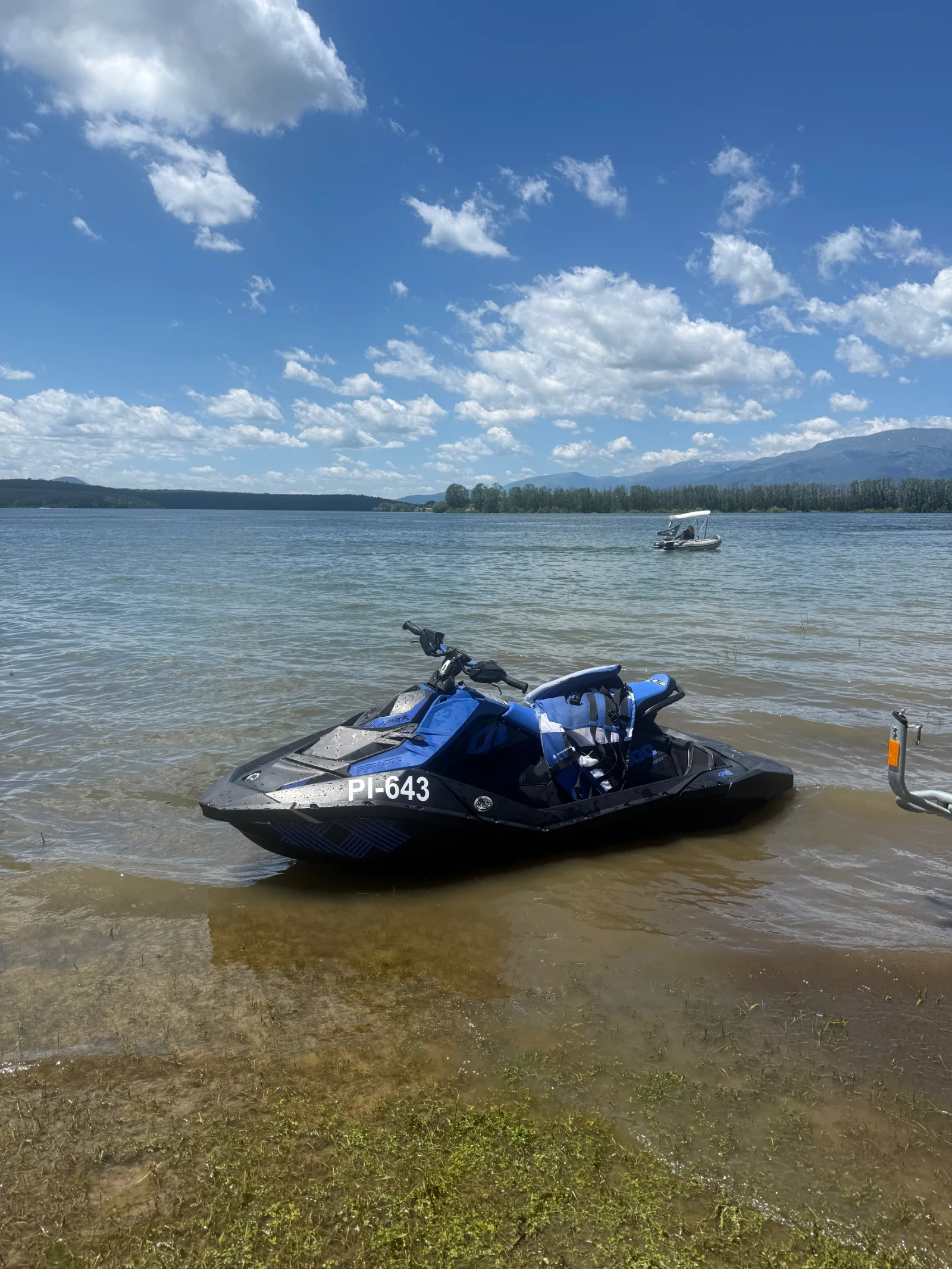 Джет Bombardier Sea Doo Spark trixx 3up