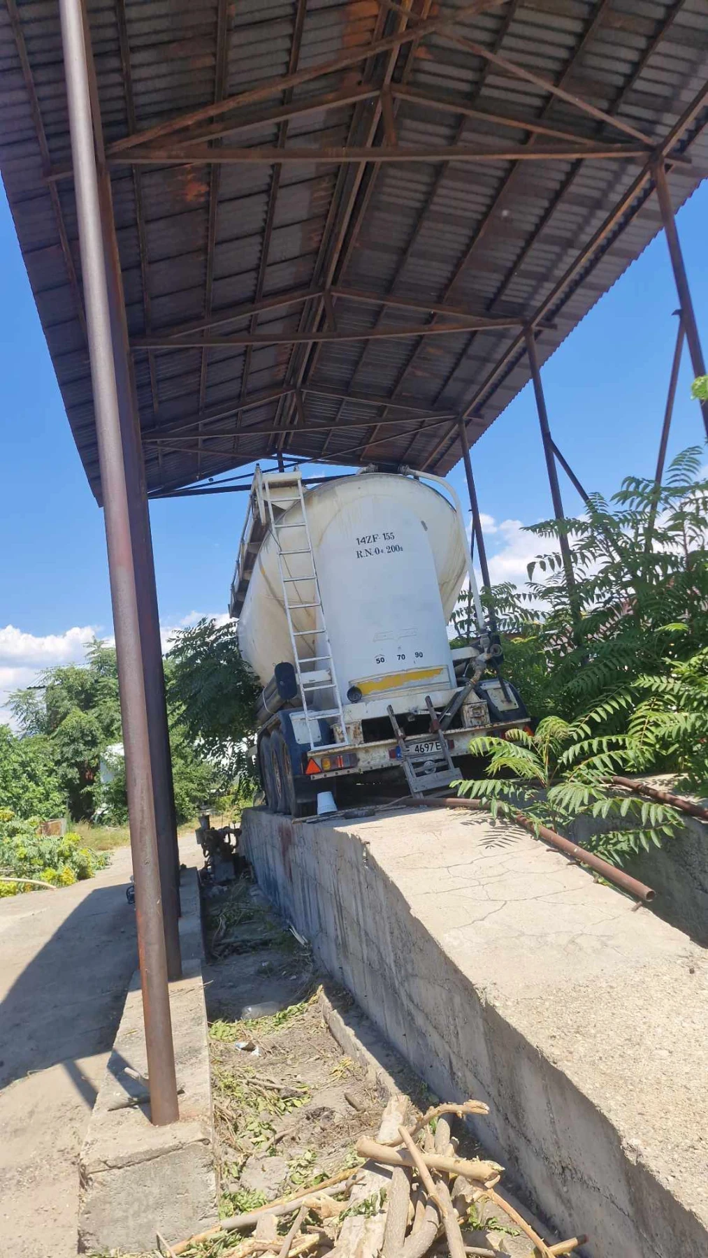 За камион Други Spitzer Silo Fahrzeuge, снимка 13 - Ремаркета - 56070530