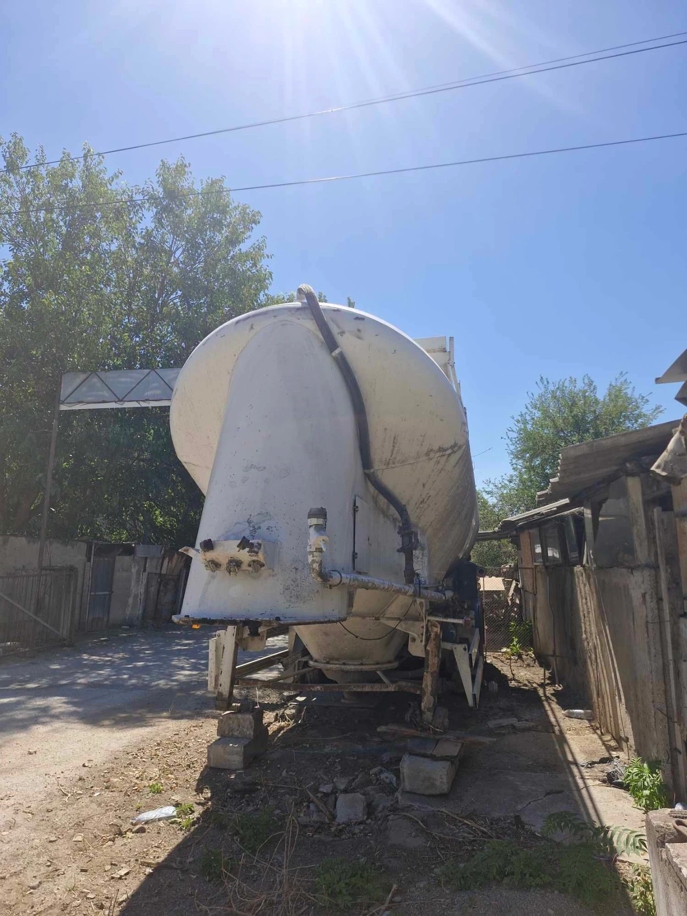 За камион Други Spitzer Silo Fahrzeuge, снимка 6 - Ремаркета - 56070530