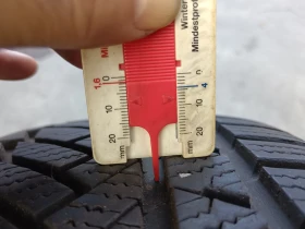 Гуми Зимни 225/50R17, снимка 3