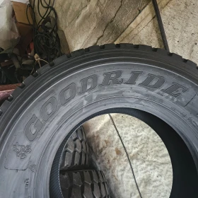 Гуми, снимка 7