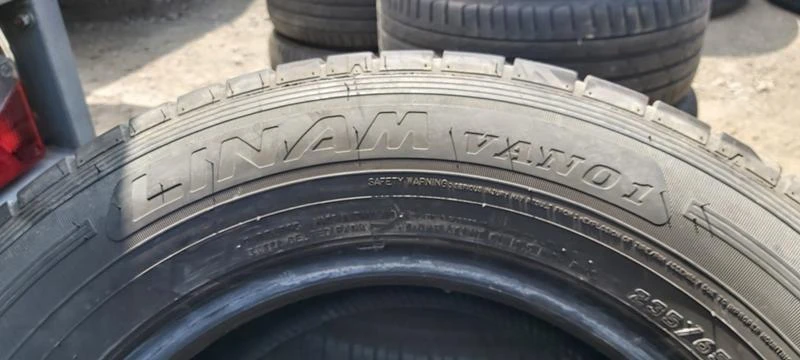 Гуми Летни 235/65R16, снимка 7 - Гуми и джанти - 33069058