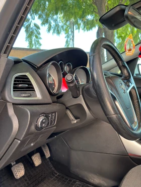 Opel Astra J 1.4 Turbo LPG, снимка 14