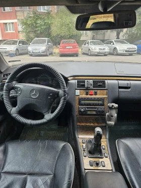 Обява за продажба на Mercedes-Benz E 220 ~3 400 лв. - изображение 1 | Auto.bg Обява за продажба на Mercedes-Benz E 220 ~3 400 лв. - изображение 1