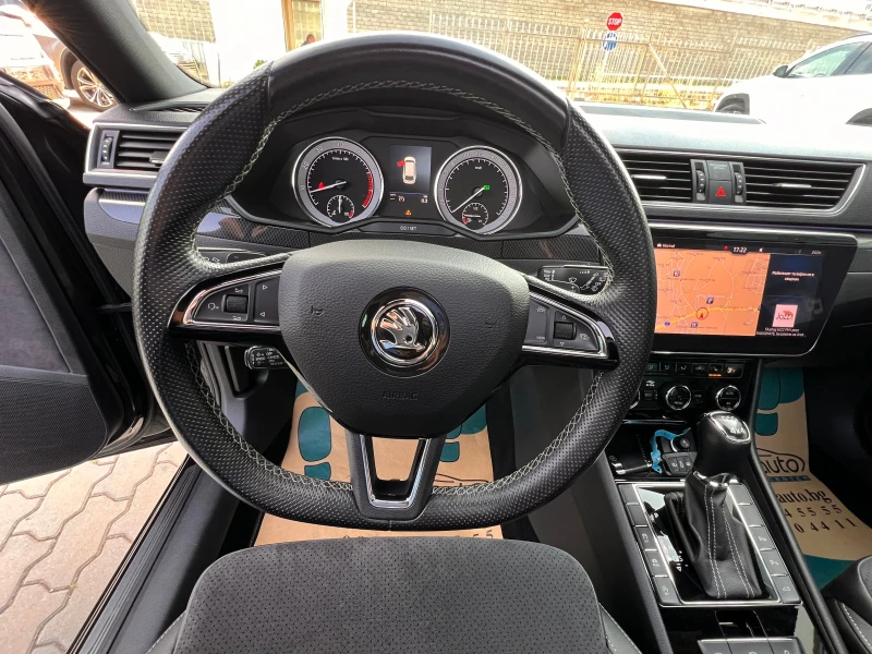 Skoda Superb 2.0TSi Sport Line 4х4 Панорама Дистроник CarPlay, снимка 12 - Автомобили и джипове - 46981517