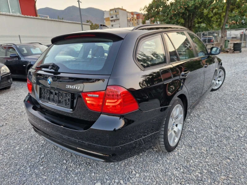 BMW 318  FACELIFT, снимка 5 - Автомобили и джипове - 47523485