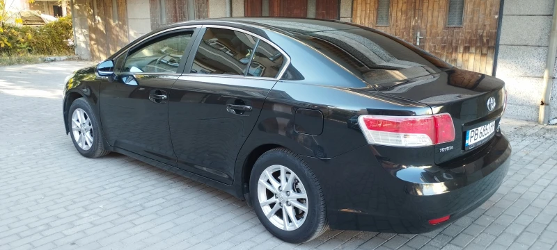 Toyota Avensis, снимка 4 - Автомобили и джипове - 47737140