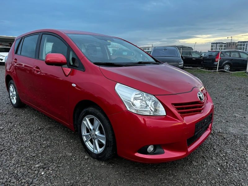 Toyota Verso 1.8 ШВЕЙЦАРИЯ, снимка 2 - Автомобили и джипове - 48261579