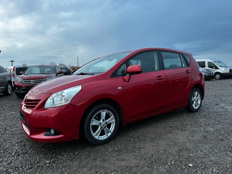 Toyota Verso 1.8 ШВЕЙЦАРИЯ, снимка 5 - Автомобили и джипове - 48261579