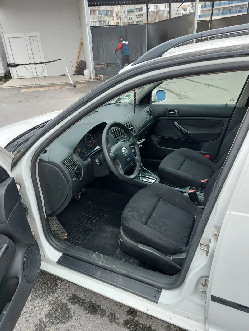 VW Golf 4, снимка 4 - Автомобили и джипове - 48343848