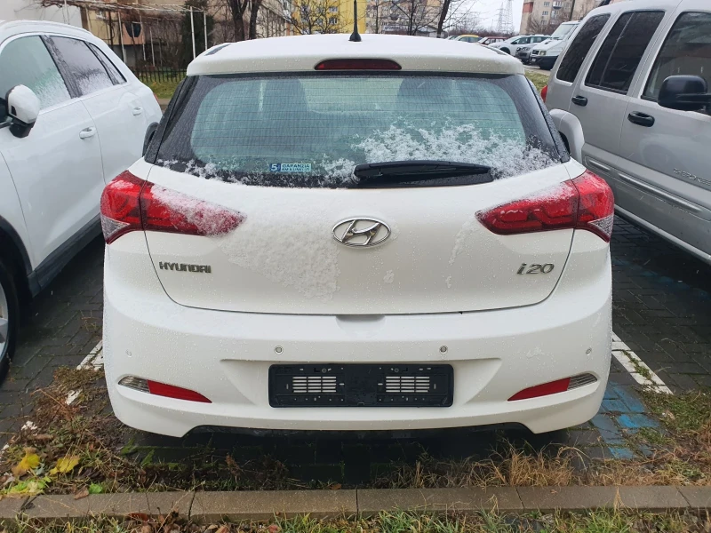 Hyundai I20 Фабрична газ, снимка 2 - Автомобили и джипове - 48427716